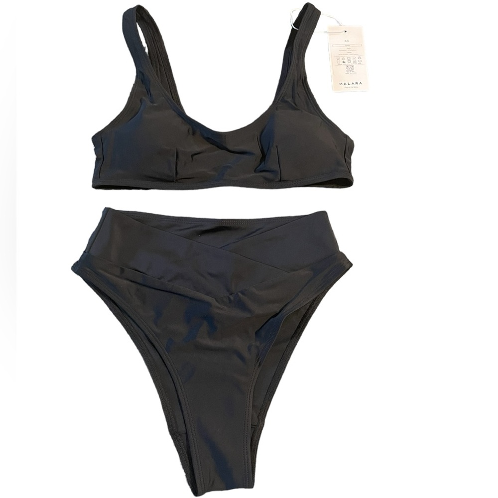 Halara Black Sporty‎ Fit Bikini, Size XS, Cheeky Bottom, NWT